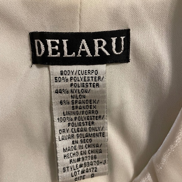 VINTAGE  DELARU UNIQUE WHITE BLOUSE, size 8,NWOT - Picture 8 of 8